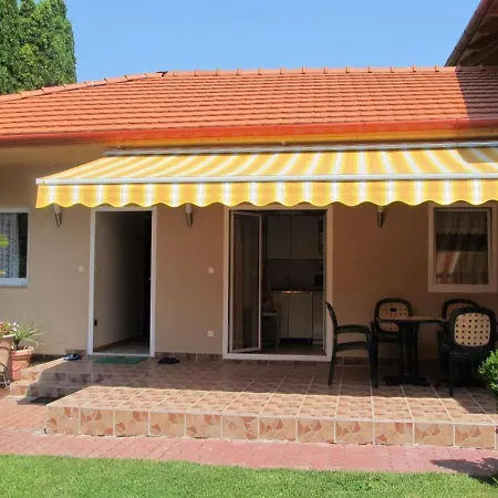 Дом отдыха Leander Haz