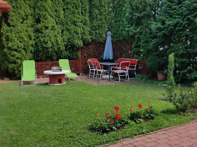 Leander Ház Casa vacanze Balatonszarszo